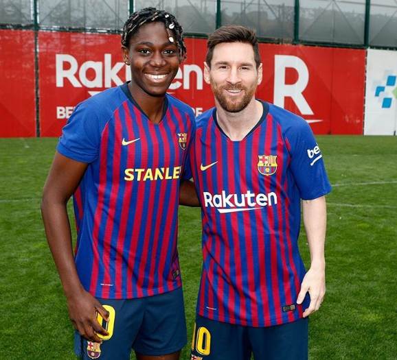 Asisat Oshoala biography, age, net worth, facts, and football career.