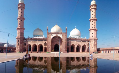 Top 10 Largest Mosques in the World 2021