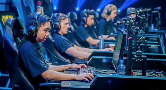 How much does Esports make in 2021? (Gamers Earnings and Salaries)